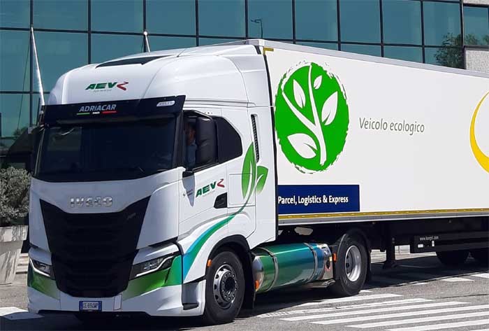 GLS Italia ersetzt Diesel-Lkw durch LNG-Zugmaschinen