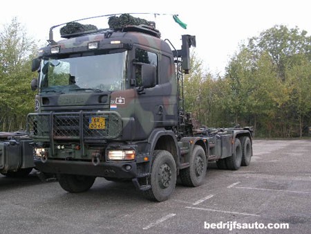 Scania R114 B 8x8 WLS Military (2005)