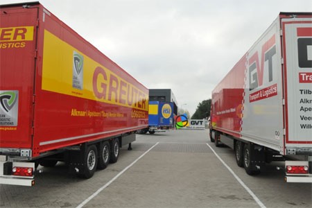 Schmitz Cargobull levert vijftig opleggers aan GVT